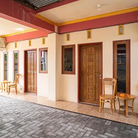 RedDoorz Syariah At Sulfat Malang-3